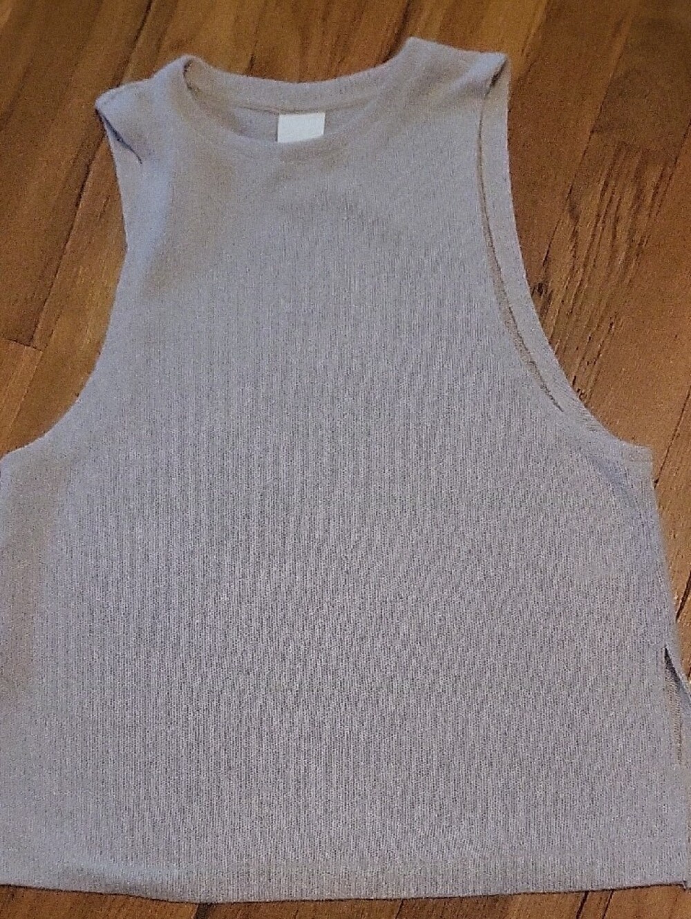 H&M Tank Tops - Picture 5 of 5